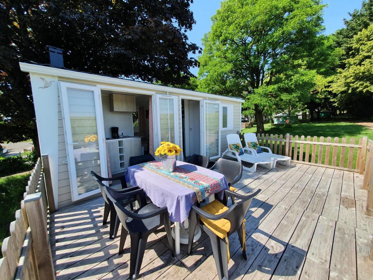 Sillé-le-Guillaume Camping Les Tournesols מראה חיצוני תמונה