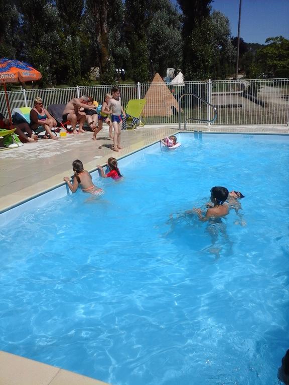 Sillé-le-Guillaume Camping Les Tournesols מראה חיצוני תמונה