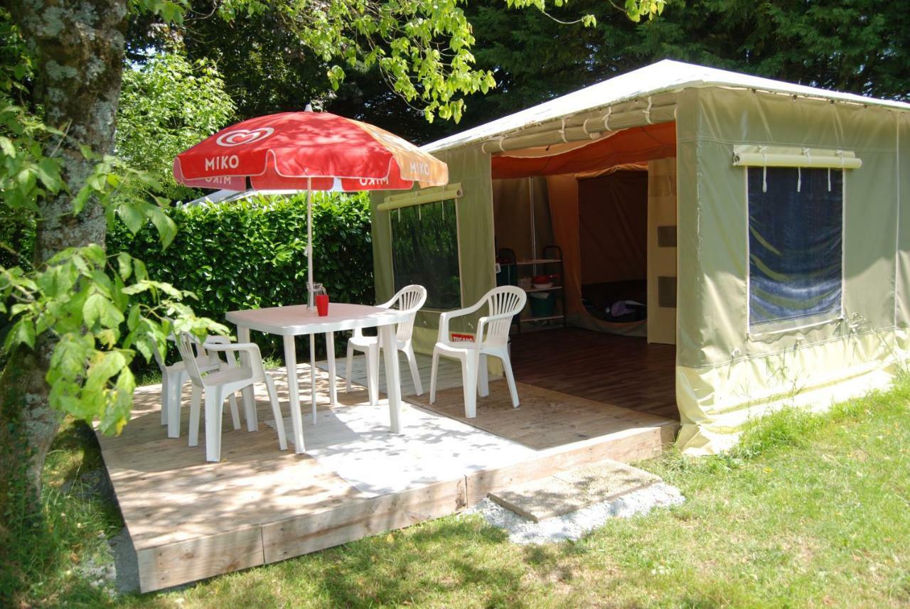 Sillé-le-Guillaume Camping Les Tournesols מראה חיצוני תמונה