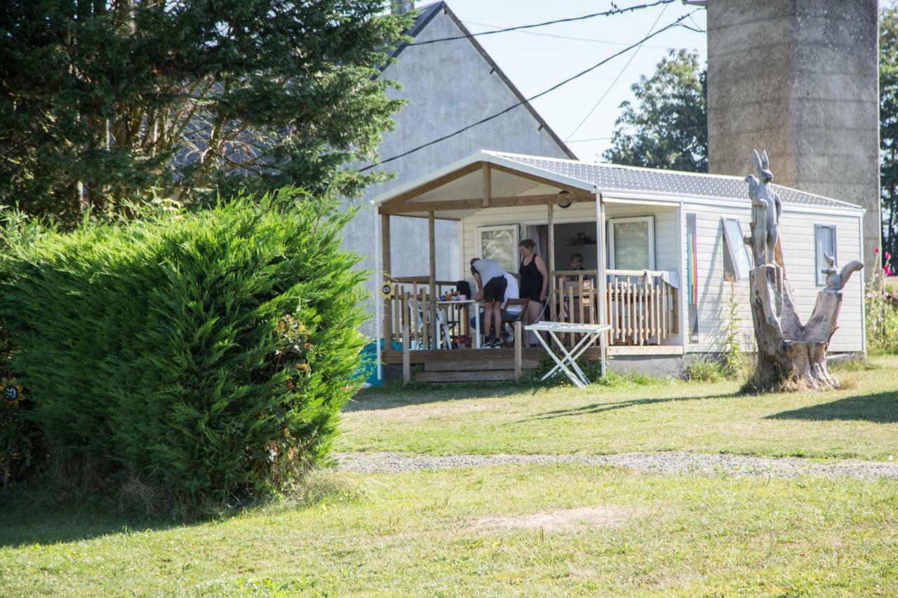 Sillé-le-Guillaume Camping Les Tournesols מראה חיצוני תמונה