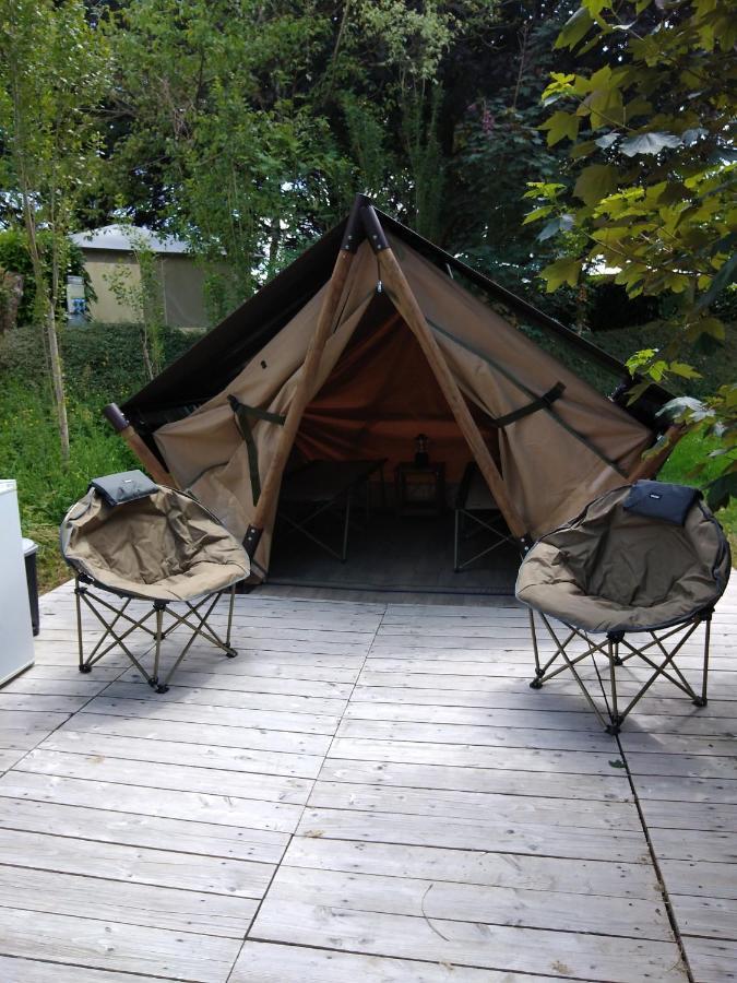 Sillé-le-Guillaume Camping Les Tournesols מראה חיצוני תמונה